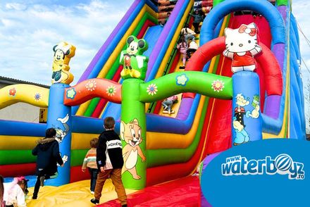 Distracție garantată: de ce să alegi un tobogan gonflabil pentru petrecerile copiilor? Distracție garantată: de ce să alegi un tobogan gonflabil pentru petrecerile copiilor?