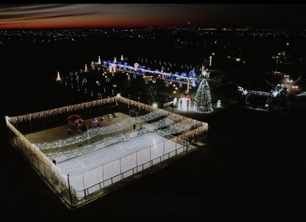 Targul de Craciun  Agigea a ales patinoarul ecologic