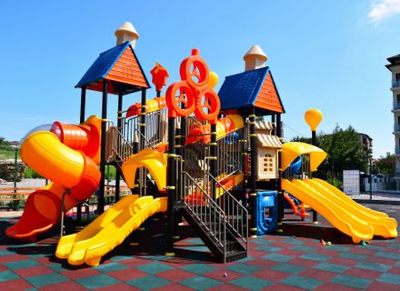 Elevating Outdoor Play at Brown Luxury: Waterboyz Project in Iasi