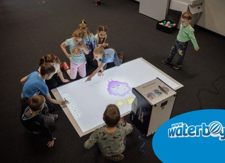 Dezvoltarea educației STEM prin intermediul echipamentelor interactive