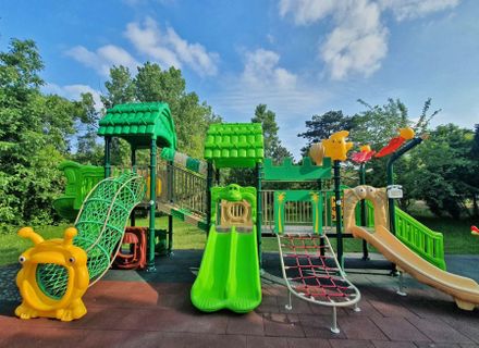 The Outdoor Playground and Fitness Zone at 2D Resort & Spa, Neptun