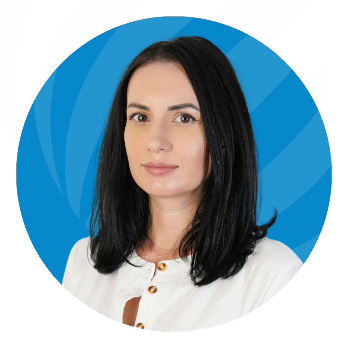 Laura VIȘINESCU Laura VIȘINESCU