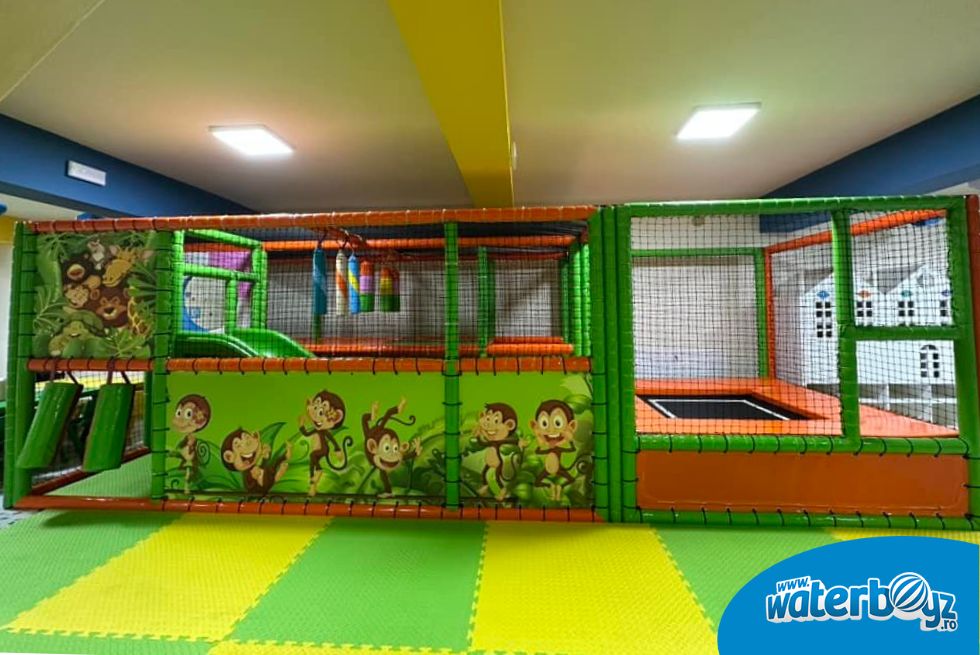 Amenajare loc de joaca interior AchiLand, Campulung Moldovenesc