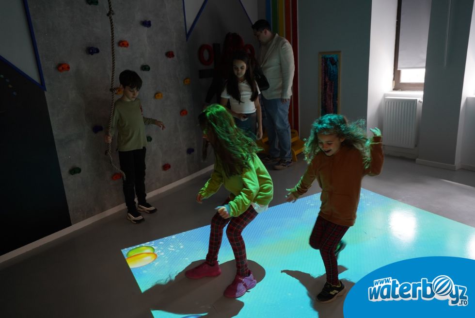 Podea interactiva FunFloor, Muzeu 3D Velonova Mirage